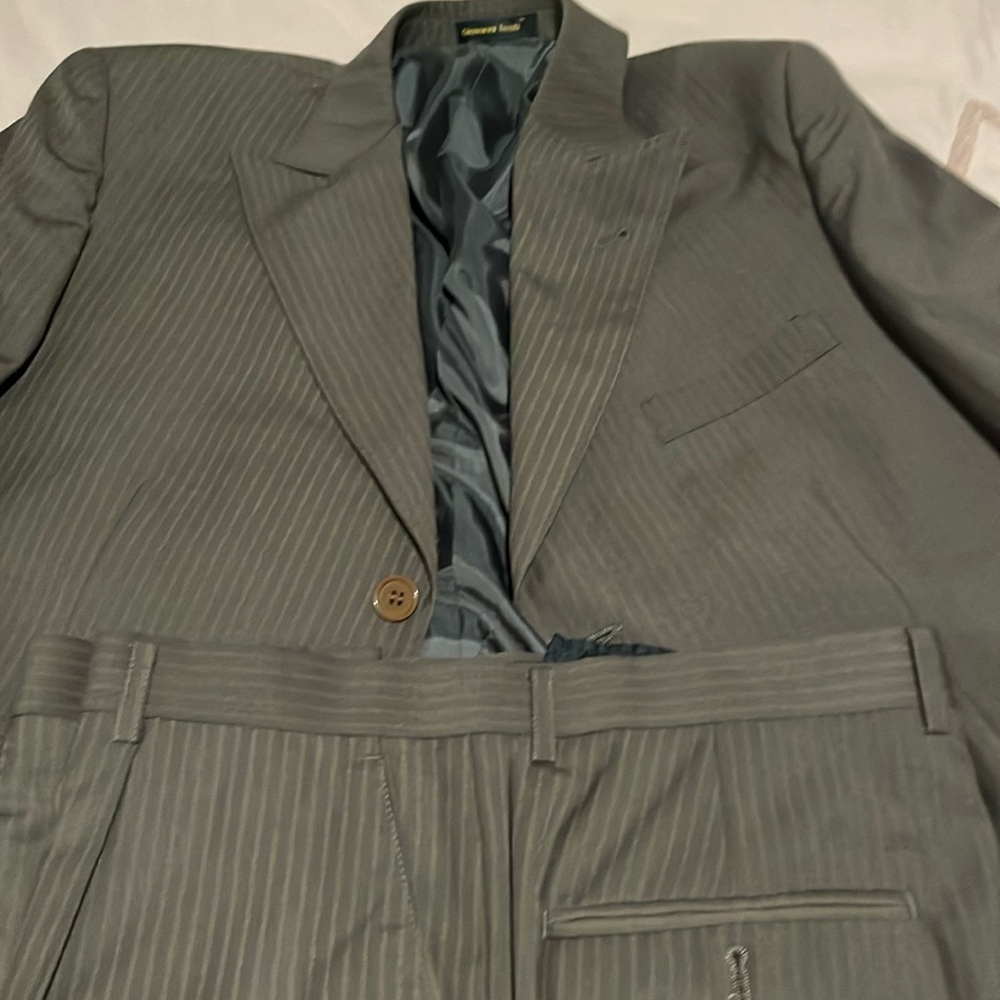 Giovanni Testi brown suit Pants 36 R
Coat 42 R